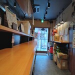 大衆日本酒バル ふとっぱらや - 店内立ち飲みカウンター