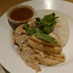 다오타이 하루미 토리톤점 - 타이식 치킨 라이스. 카오 맨 가이입니다.