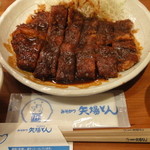 名古屋名物 みそかつ 矢場とん 栄セントライズ店 - わらじとんかつ定食（1680円）