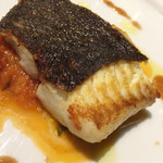 オステリア・オリエーラ - 房州のヒラメのポアレ・トマトとアンチョビのソースで