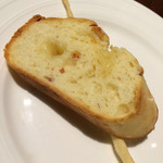 オステリア・オリエーラ - グリッシーニとバケット