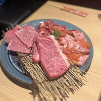 純和牛焼肉 無限亭。 - 