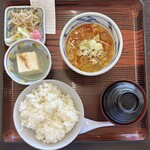 もつ煮屋 日の出食堂 - もつ煮定食