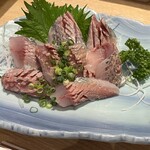 お魚処 うおとも - あじのお刺身935円