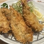 お魚処 うおとも - アジフライ935円