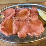 芝浦ホルモン 本店 - 