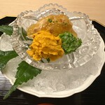 道人 - 北海道毛蟹と茗荷の和え物　土佐酢のジュレ　由良のムラサキ雲丹　　たたきオクラ