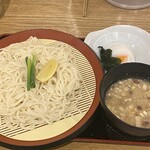 因幡うどん - 博多特製細うどん810円に、温玉100円トッピング