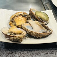 鉄板焼き 華粋 - この日のアワビは長崎県産の天然黒アワビ♥️