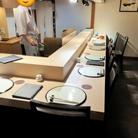 天冨良 銀座 よこ田 梅田別邸 - 店内