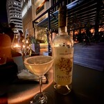 STELLAR WORKS Restaurant & Bar - チリワインの白。これも美味い。