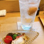 南柏 旬の鮮魚と四季の地酒 すしの磯一 - お通しの酢の物がまた美味しい