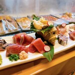 南柏 旬の鮮魚と四季の地酒 すしの磯一 - ２枚目の写真の7点盛り！！中トロ甘くて美味しい！