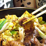 Nakamiya - お一人様からご家族、ご友人や同僚と≪名古屋名物 鉄板味噌ホルモン≫をお楽しみください。