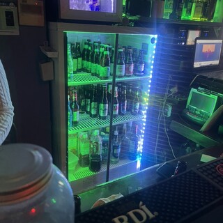 スティッカーズ インターナショナルバー_1