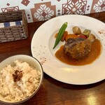 バルバルキッチンアメリ - ランチ：ポーピエット(¥1,980)
      二度目の注文。現在一番のお気に入りメニューだ。