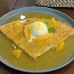 Un Chat noir - オレンジクレープシュゼット風880円