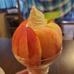 桃の農家カフェ ラペスカ - ピーチジュエル