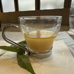 トゥ・ラ・ジョア イズム - 