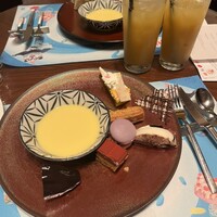 ロビーラウンジ 「マーブルラウンジ」 ヒルトン東京 - 