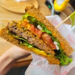 テディーズビガーバーガー - 