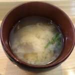 ダイニングまさ坊 - 味噌汁……？味はあら汁。