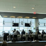 Aspire Lounge - アルコールは有料