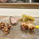 中華ダイニング 一途一心 - 右手前のが脂身多くて美味しいし、左奥のチャーシューも素敵！！