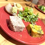 メッシタ パーネ エ ヴィーノ - 前菜のクオリティも抜群！