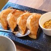 府中餃子バル あわ屋 - 炙りチーズ焼き餃子