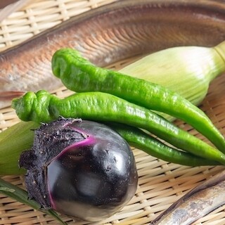 秋田直送の旬野菜・豊洲市場から仕入れている鮮魚