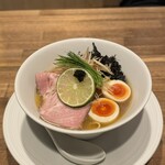 酒肴場 屯 - 【限定】冷やしらぁ麺 がごめ昆布水×海老出汁¥1200
