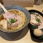 鴨と伊勢海老 中華そば 獅 - 