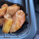 ワタナベ食品 直売店 - 2024/06/20
      唐揚げ弁当 450円
      カツ丼 400円
      親子丼 400円