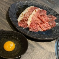 近江うし焼肉 にくTATSU 日本橋室町店 - 