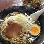 義源 - セットでﾁｮｲｽしたネギラーメン、期待してなかったのに昔懐かしな美味しさでした