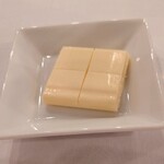 ダイニングルーム - バター