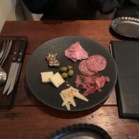 ワインとくつろぐ ツキアカリ - 