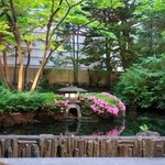 ガーデンダイニング 環樂 - つつじが咲いていました