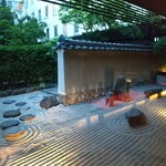 ガーデンダイニング 環樂 - 枯山水