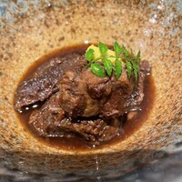 博多もつ鍋 やま中 博多店 - 牛ほほ肉の甘煮