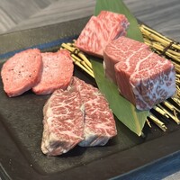 近江うし焼肉 にくTATSU 日本橋室町店 - 