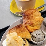 CHAKU - ■きなこもちウユクリームスコーン
■アールグレイクリームスコーン
■チェリーグリークヨーグルトプディン