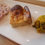 トーコーキッチン - キッシュ　副菜二品