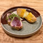 とんかつ 乃ぐち - ケンケンガツオと水茄子のカツ