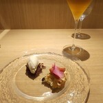 RISTORANTE IL NODO - ガトーショコラと実山椒のソルベ、木苺とバスクチーズケーキ