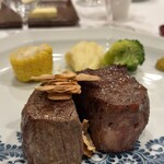 西洋料理 島 - ←フィレ、⇨ロース
