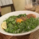 CHIISAKATTA ONNA - グリーンサラダライス