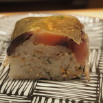 스시 로바타 키타로우즈시 도구야스지 요코초점 - 특제 고등어 마츠마에棒寿し