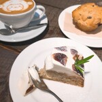 コーヒーとおやつの店 アンドモア - 